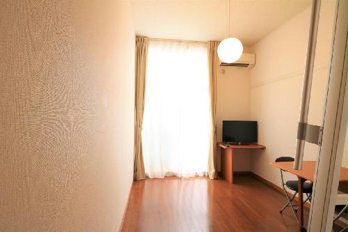 居室・リビング　当社人気のロフトタイプ！開放的なお部屋が好きな人へ