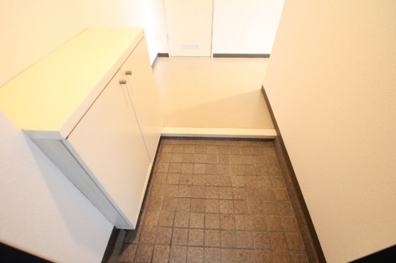 玄関　※別号屋の写真です