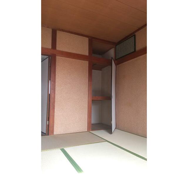 その他部屋・スペース　左側和室