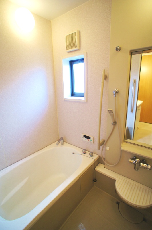 バス・シャワールーム　日々の疲れを癒すお風呂付です