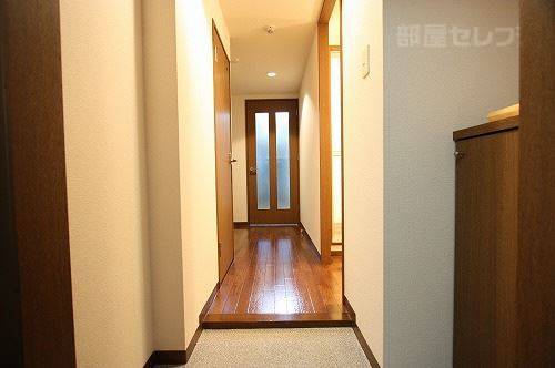 玄関　※２０２号室内装写真参照