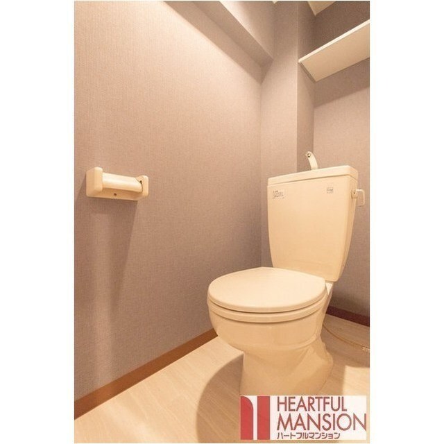 トイレ　温水洗浄便座に変更済み♪