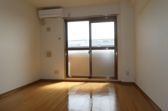 居室・リビング　洋室