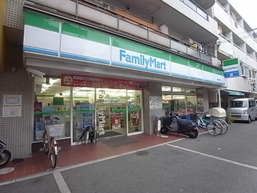 コンビニ　ファミリーマート 神戸城内通店（コンビニ）まで520m