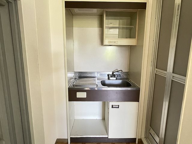 キッチン　同マンション別部屋