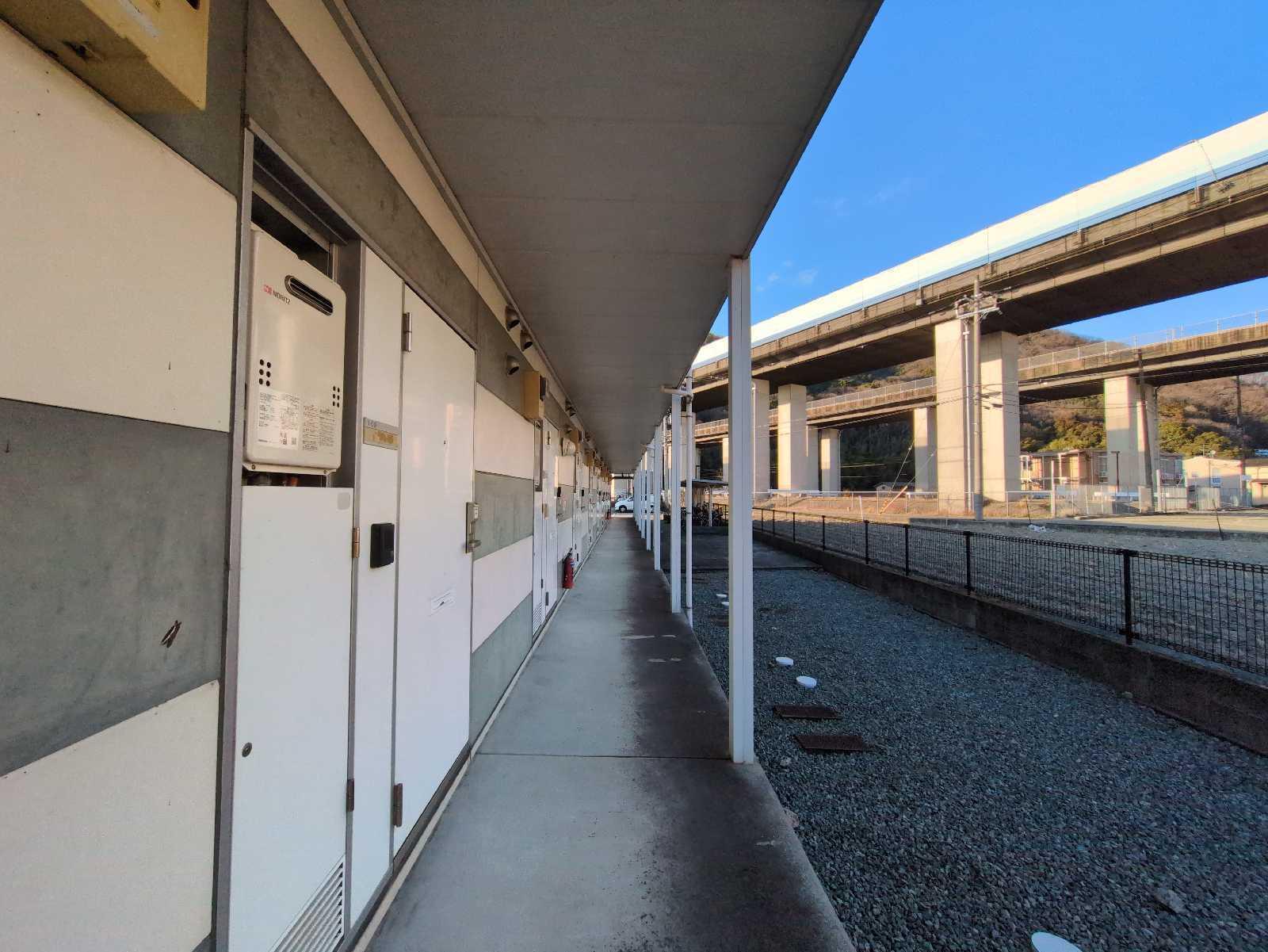 ＪＲ山陽本線 姫路駅 バス乗車時間：32分 最寄りバス停で下車 徒歩4分 2階建 築26年の内装写真