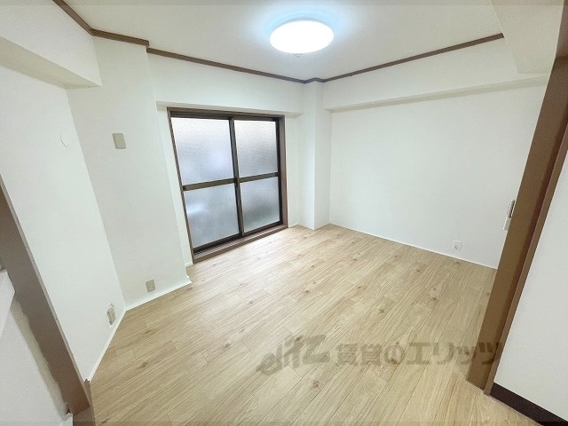 居室・リビング　洋室