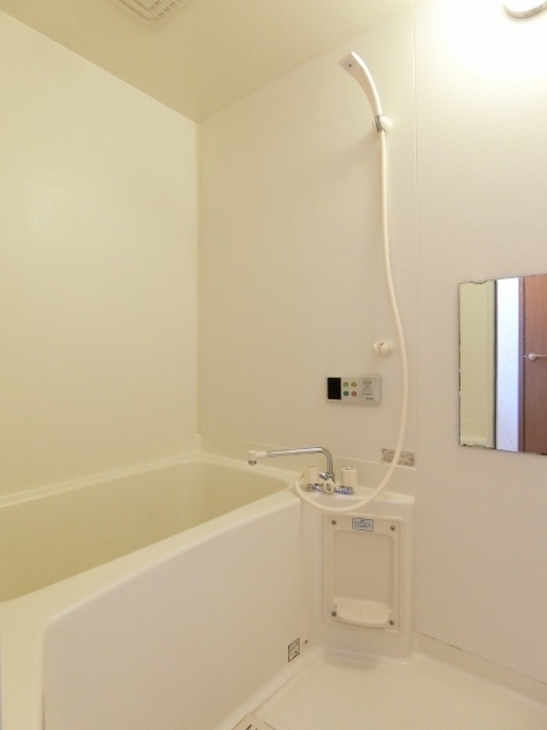 バス・シャワールーム　図面と現状に相違がある場合には現状を優先