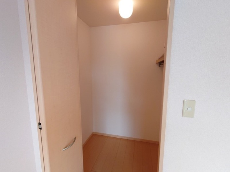 収納　図面と現状に相違がある場合には現状を優先