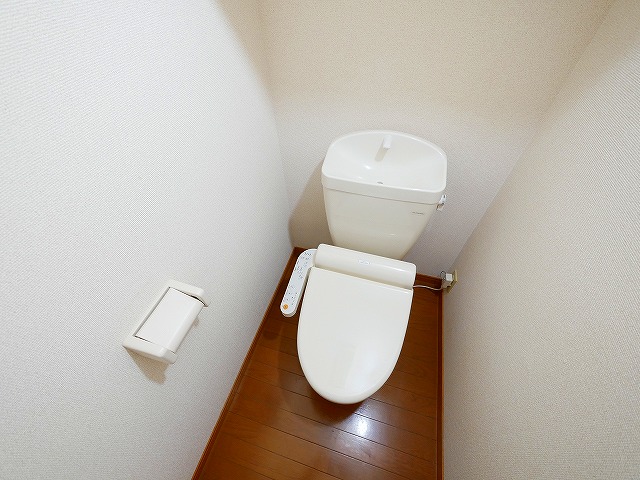 トイレ　清潔感のあるトイレです
