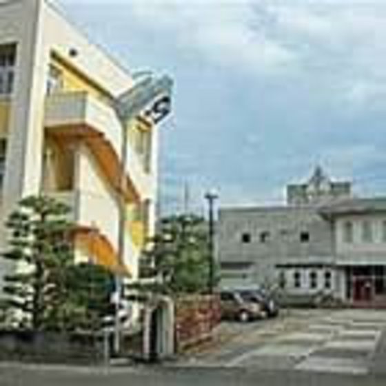 小学校　射水市立片口小学校（小学校）まで333m