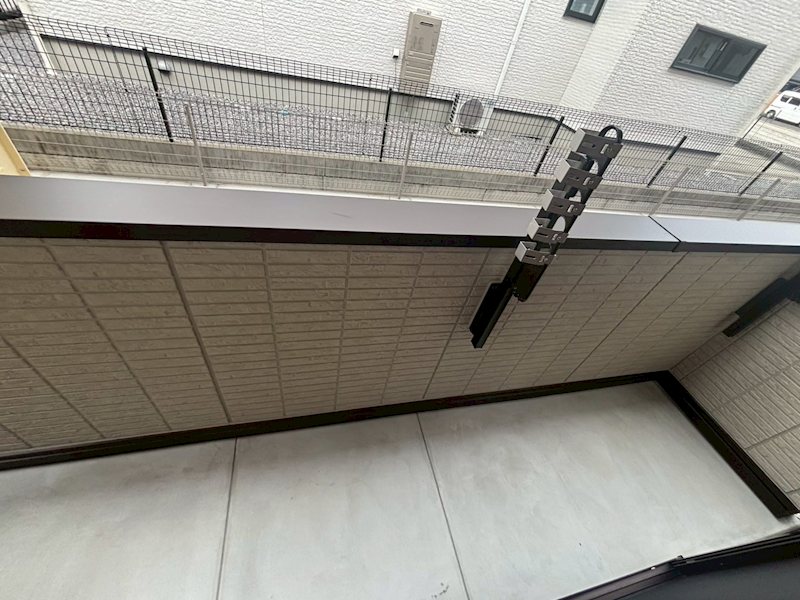 バルコニー　※写真は102号室です。