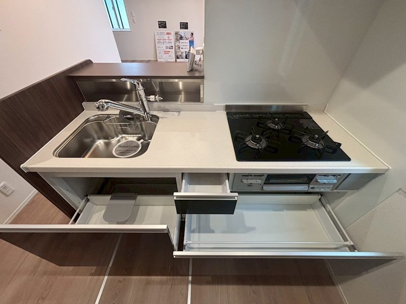 収納　※写真は102号室です。