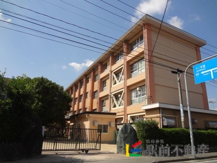 小学校　南小学校（小学校）まで1000m