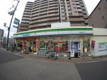 コンビニ　ファミリーマート 加島駅東口店（コンビニ）まで109m