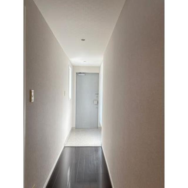 玄関　※写真は同タイプ住戸です。