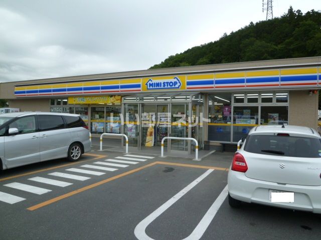 コンビニ　ミニストップ北茨城インター店（コンビニ）まで1017m