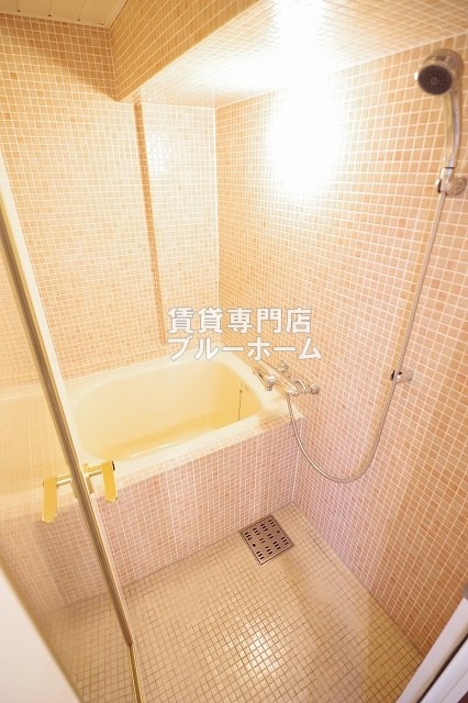 バス・シャワールーム　使いやすいバスルーム！