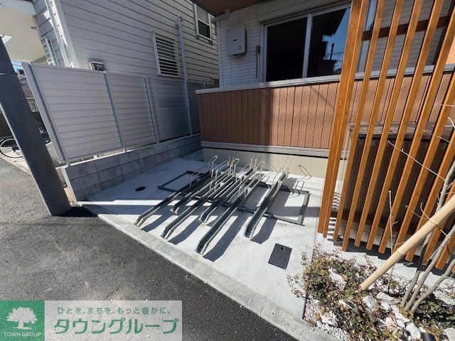 駐車場　駐車場