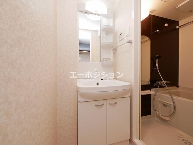 洗面設備　Luxe難波西III