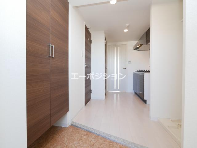 玄関　Luxe難波西III