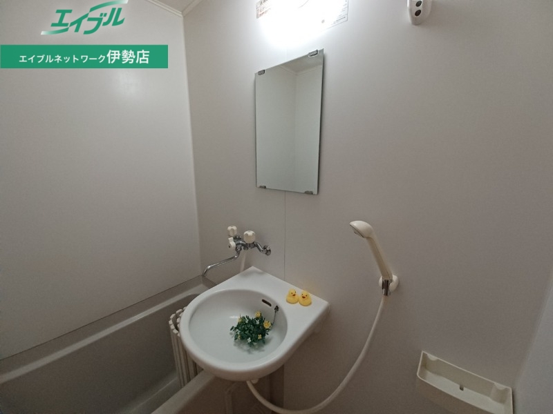 洗面設備　同物件別室の画像です