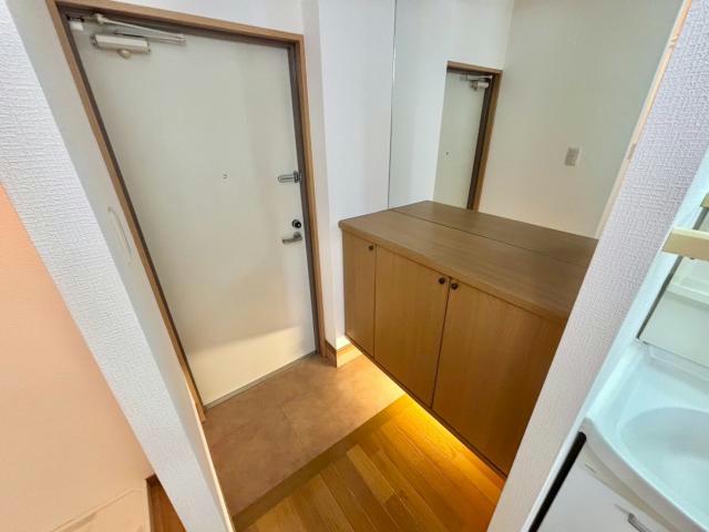 玄関　同型　現状優先