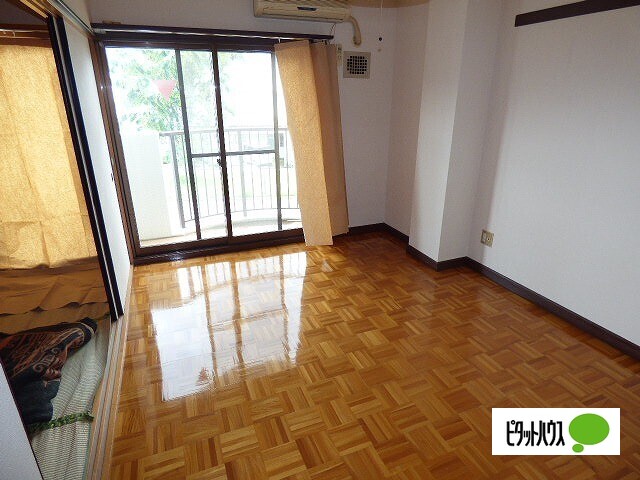 居室・リビング　他のお部屋のお写真です