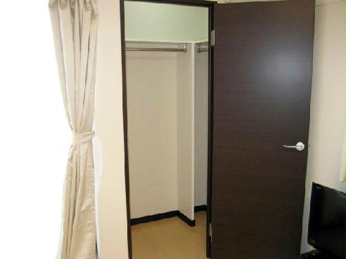 収納　ウォークインクローゼットで収納バッチリ