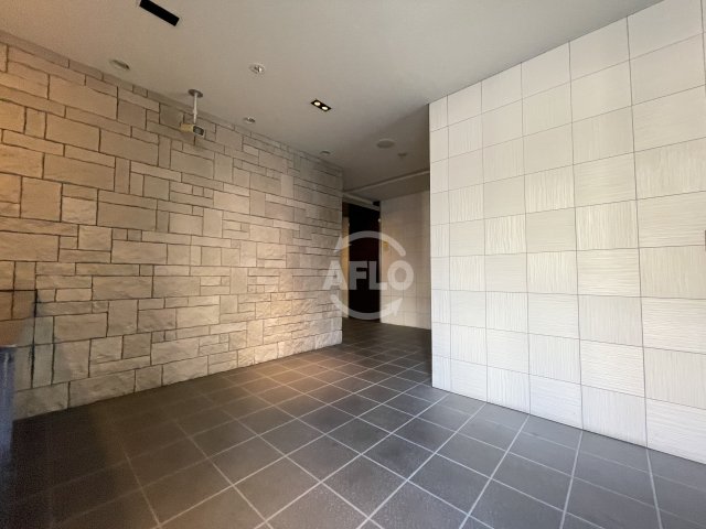 エントランス　ルクレ西長堀　エントランス