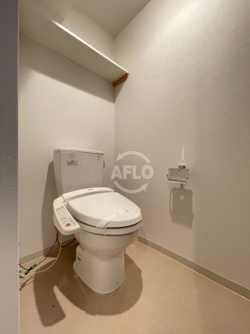 トイレ　ルクレ西長堀　温水洗浄便座