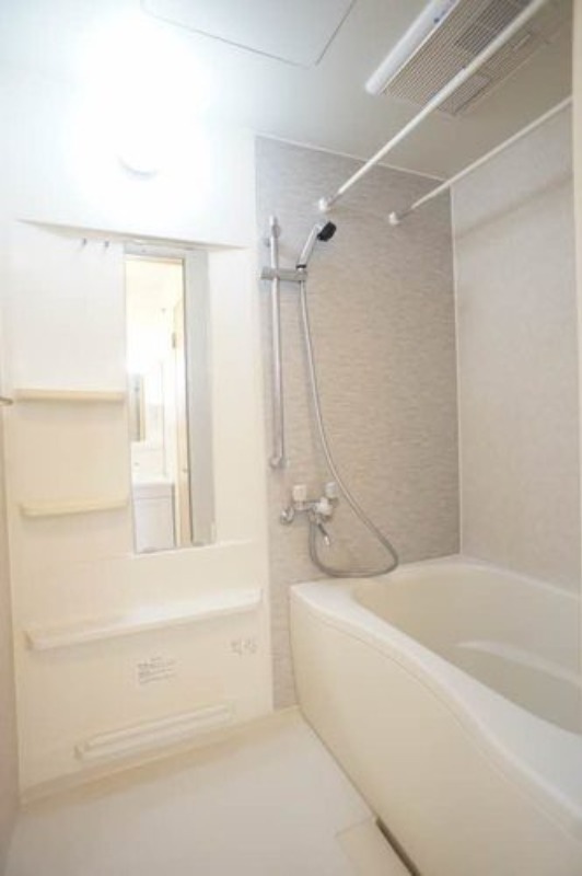 バス・シャワールーム　図面と現状に相違がある場合には現状を優先