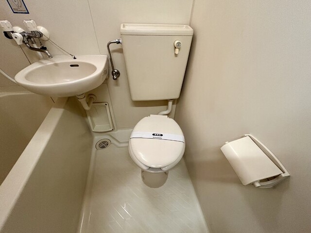 トイレ　トイレ