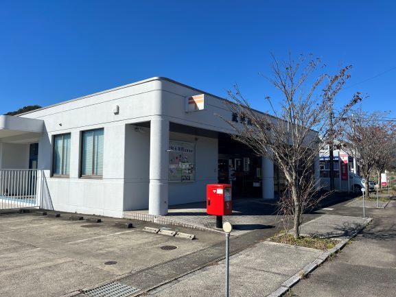 郵便局　武芸川郵便局（郵便局）まで831m