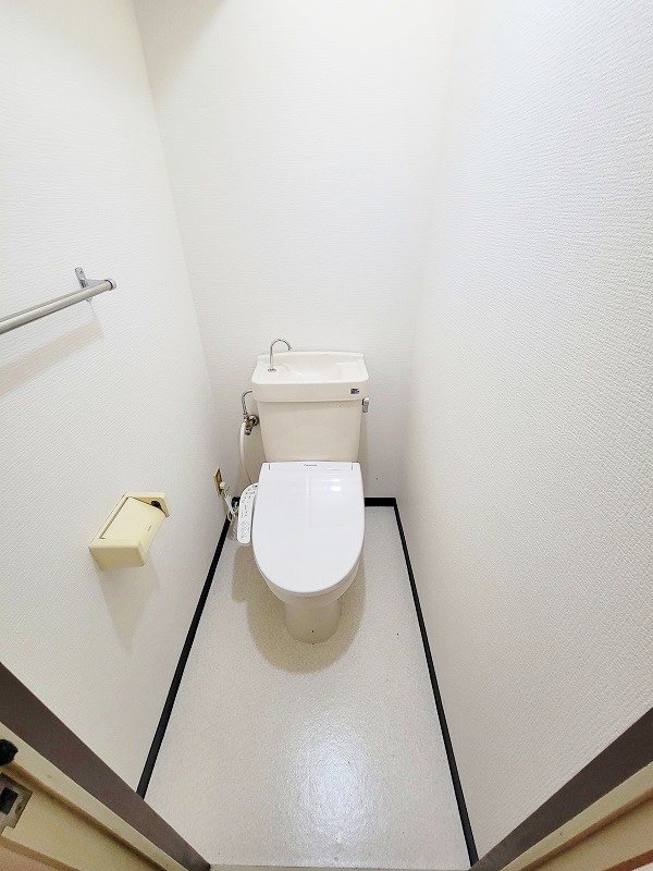 トイレ　★温水洗浄便座トイレ★