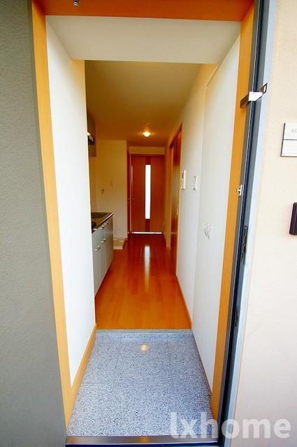 玄関　明るい玄関です