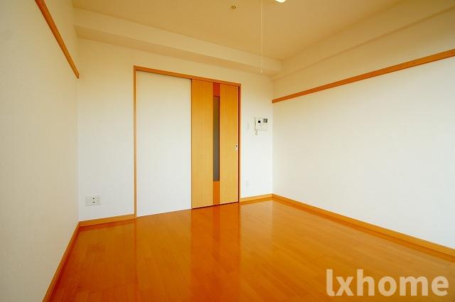 その他部屋・スペース　広くて明るい寝室