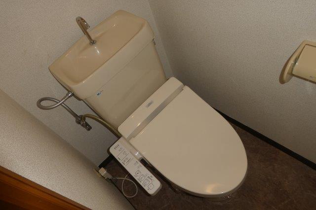 トイレ　シャワー付きトイレ