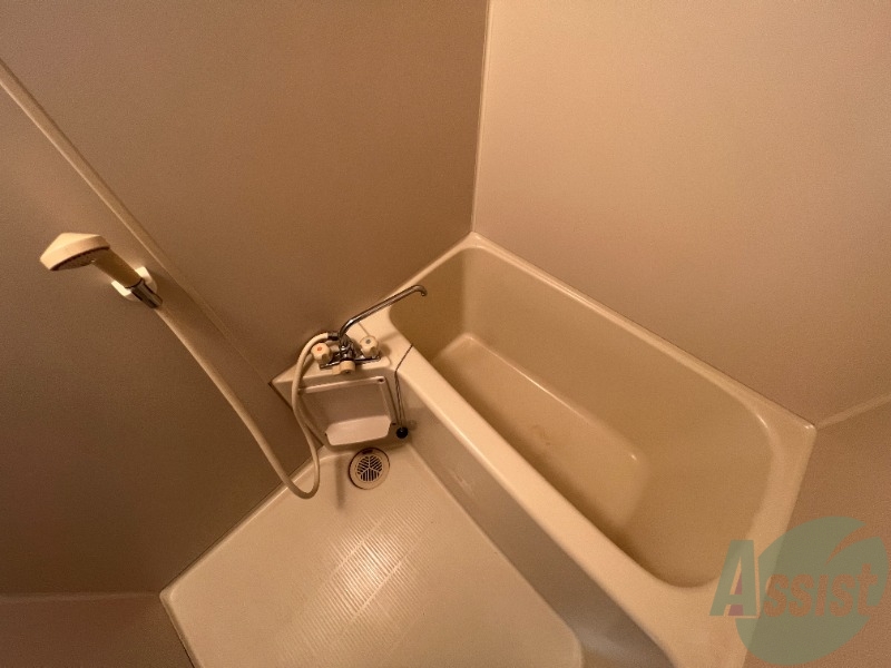 バス・シャワールーム　１人暮らしにはピッタリのサイズ感ですね！