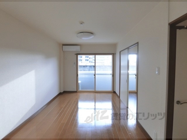 居室・リビング　洋室