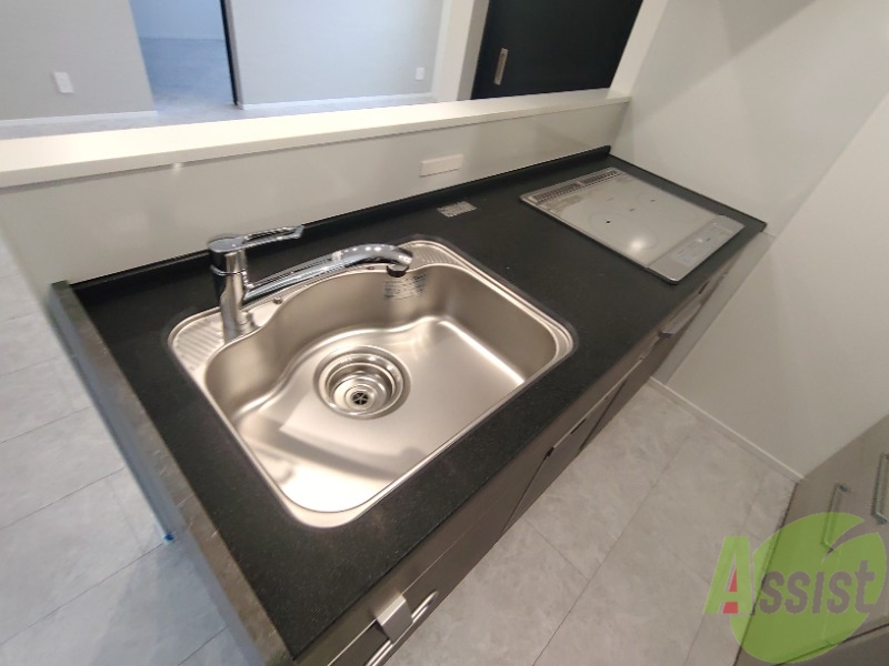 キッチン　綺麗なキッチンはカウンタータイプで使いやすいです。