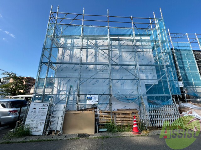 建物外観　青葉区国見「Ｇａｒａｇｅ　Ｖｉｌｌｅ　Ｓｈｉｖｅｒｅｓ　Ａ」