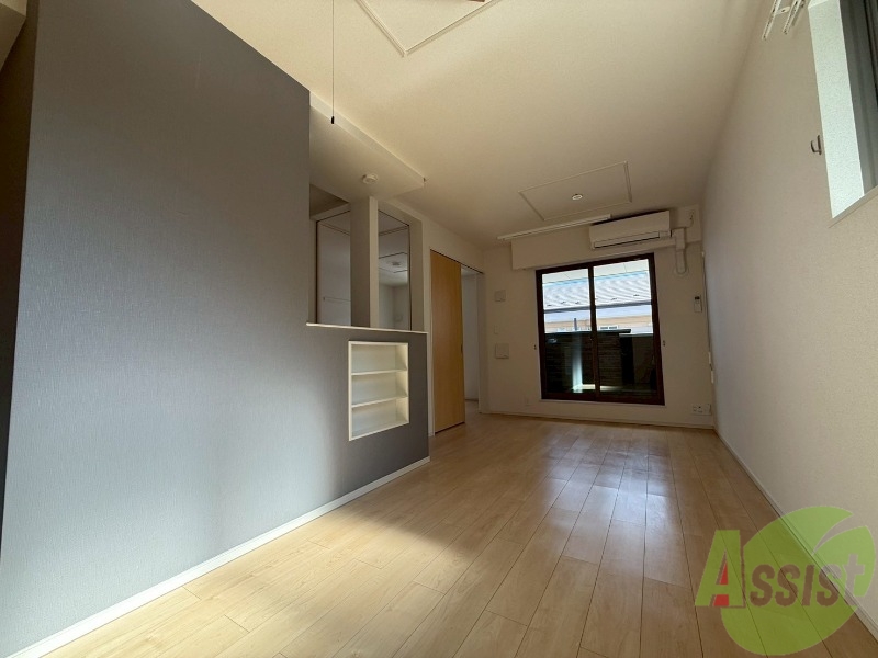 居室・リビング　リビングは１１．８帖のＬＤＫです。窓が多いので日当たりも良好