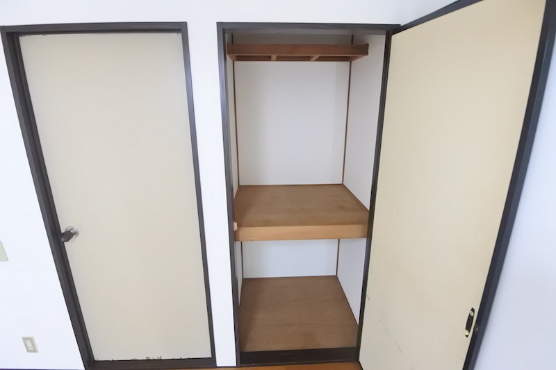 収納　洋室収納