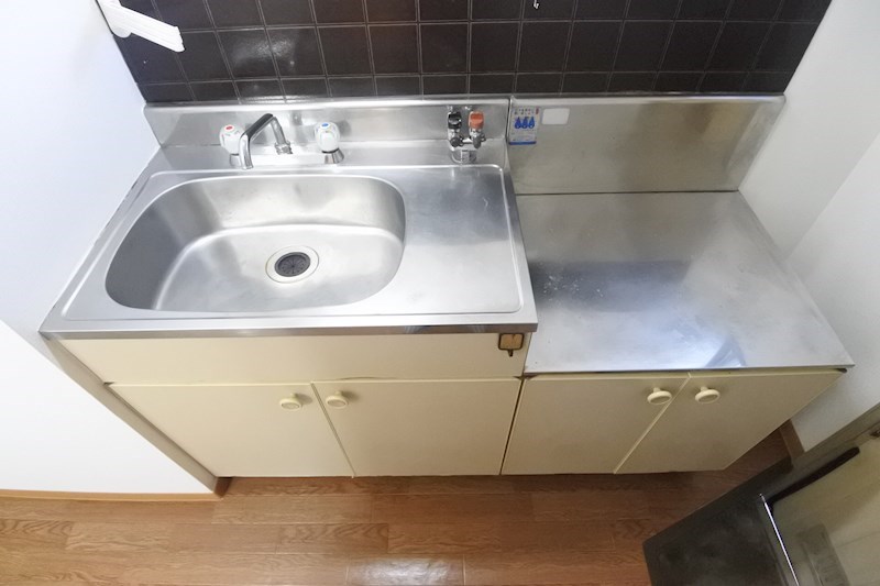 キッチン　2口ガスコンロ設置可能