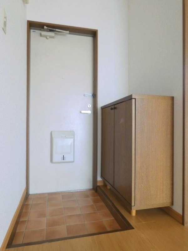 玄関　図面と現状に相違がある場合には現状を優先