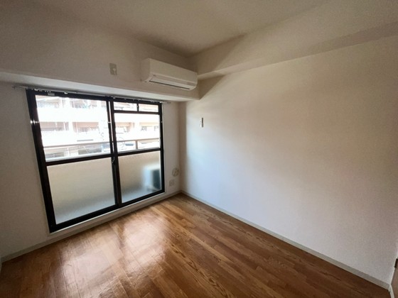 居室・リビング　※別部屋の写真です