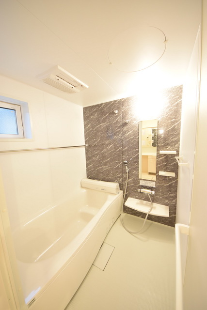 バス・シャワールーム　～ゆったりバスタイム～