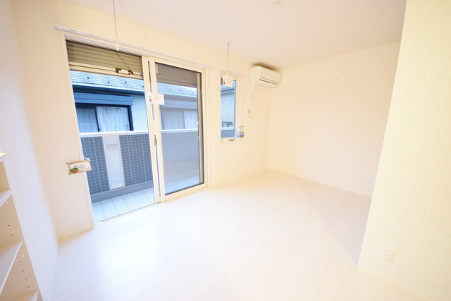 居室・リビング　～ゆったりとしたリビング～