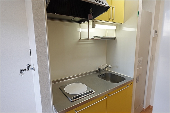 キッチン　ＩＨ付きキッチン（上部収納付き）